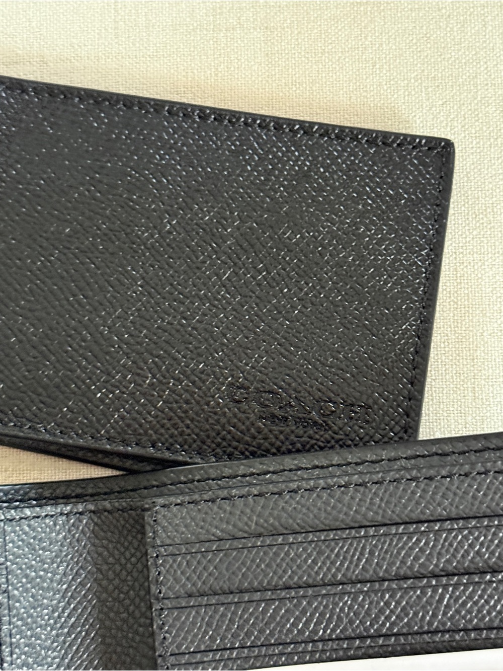 Coach Black Textured Leather Bi-Fold Card & Key Holder - Picture 7 of 10
